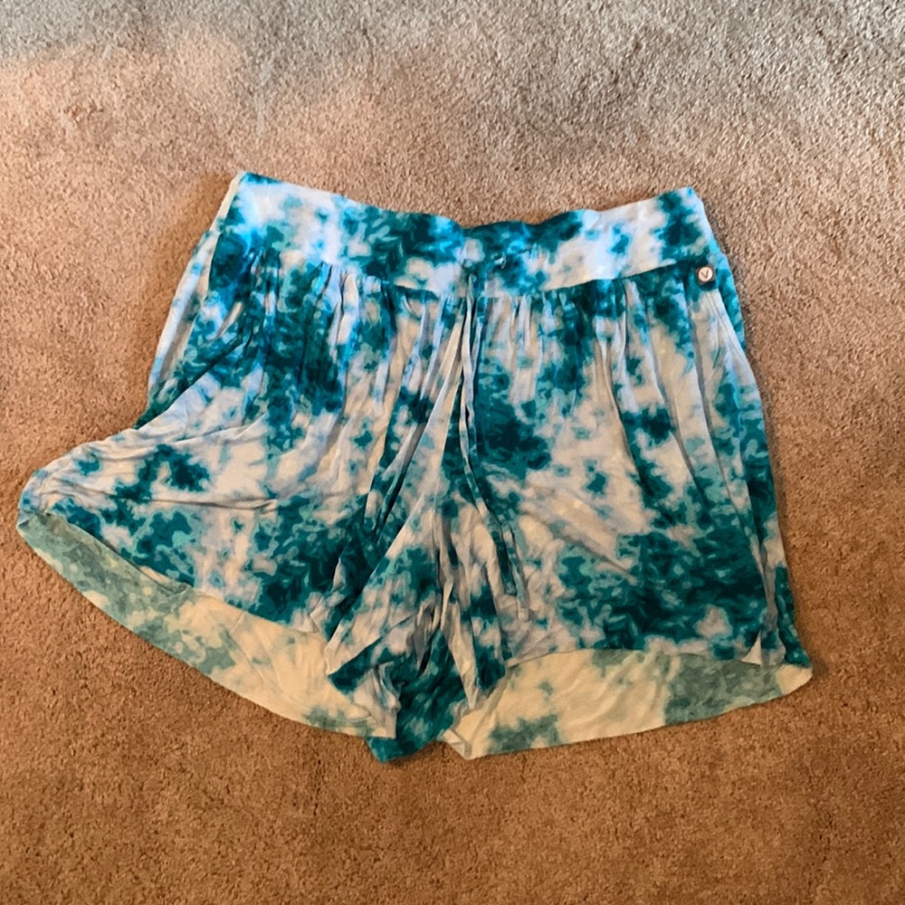 LIVI Shorts